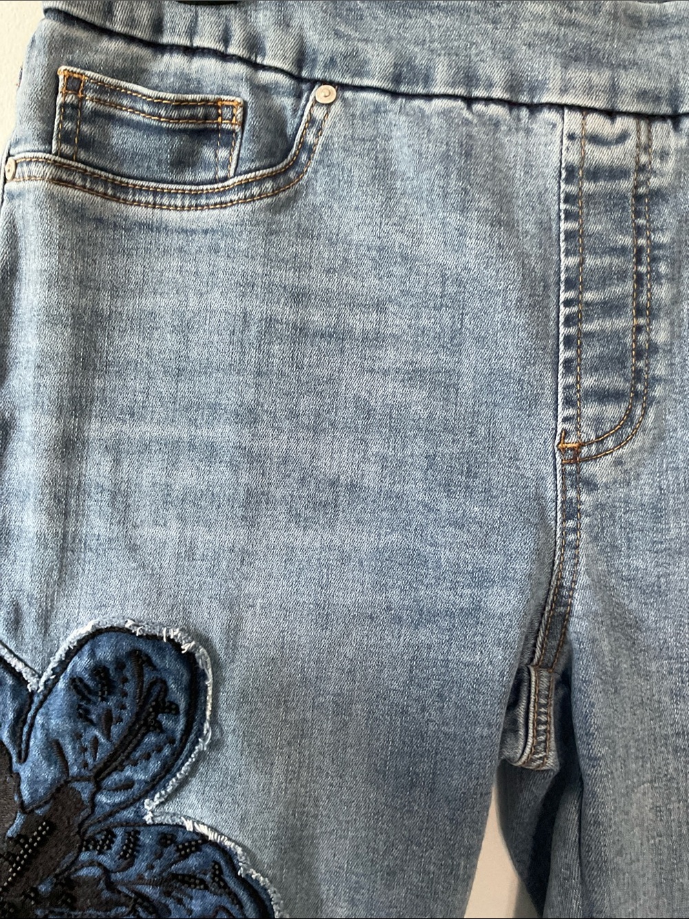 Chico's Light Blue Jeans with Dark Blue Floral Appliqué - Picture 6 of 7